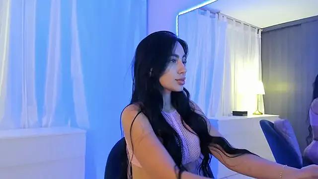 Helen_Wolf from StripChat