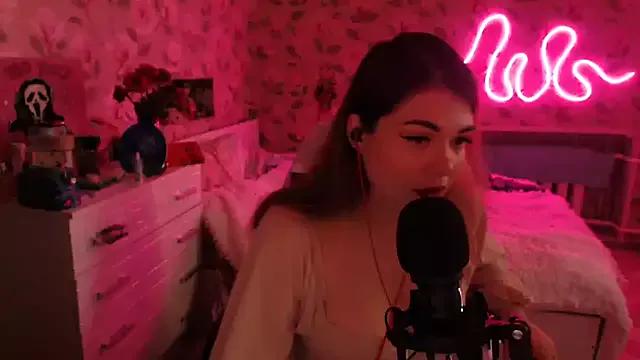 Helengilmor from StripChat