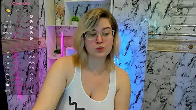 Checkout girls naked models with similar nickname. Cute sexy Free Models.