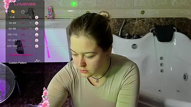 HelenHartt from StripChat is Freechat