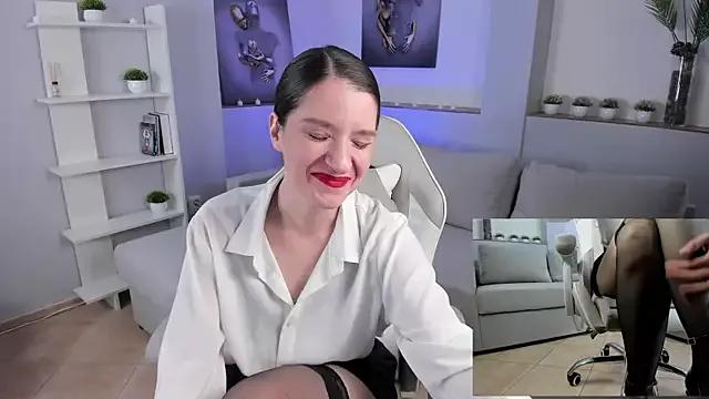 helentasty from StripChat