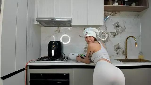 Hellen_coy from StripChat