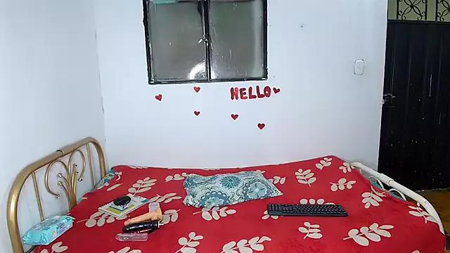 hello18kittycat from StripChat