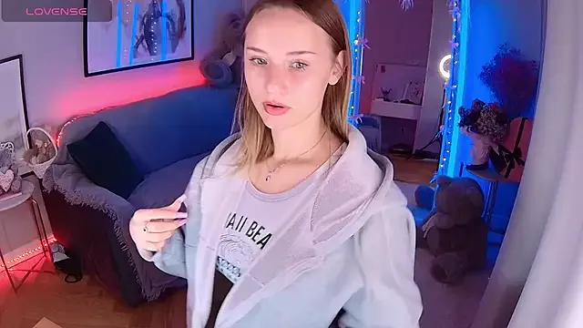 Hello_Hellen from StripChat is Freechat