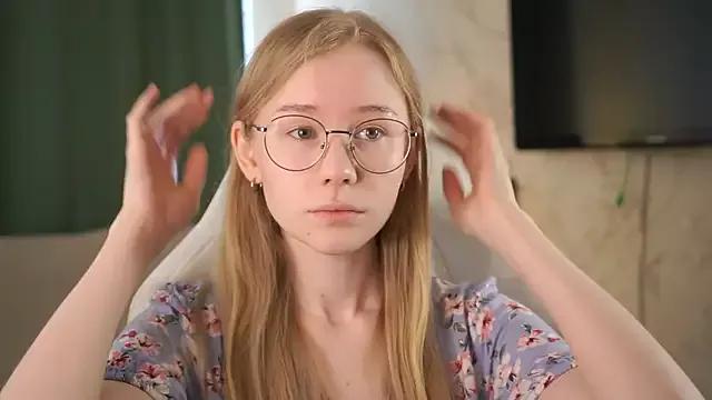 Hello_Kitty_Jane from StripChat is Freechat