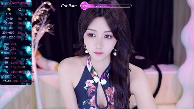 hhkkuu123 from StripChat