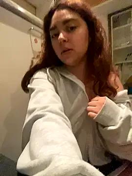 Hikari_babe from StripChat is Freechat