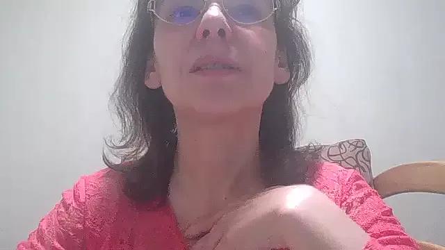 HollyJewel from StripChat