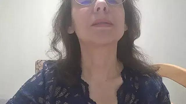 HollyJewel from StripChat