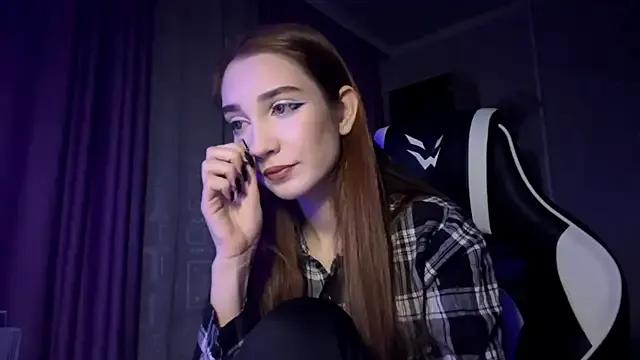 HollyPaw from StripChat is Freechat