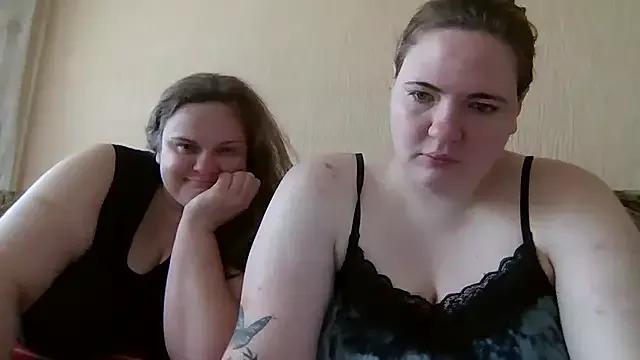 HollyXEva from StripChat