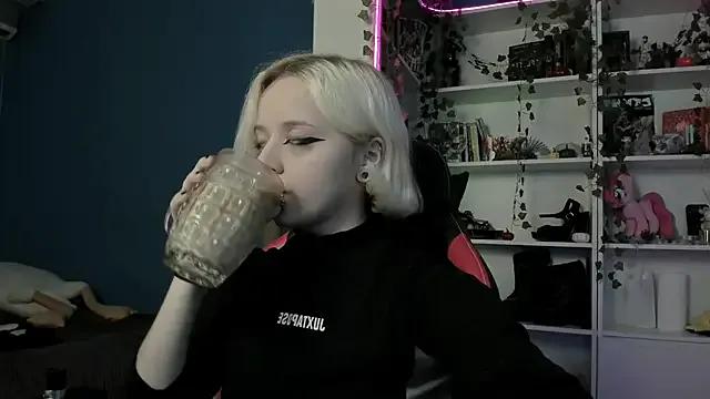 Holy_Mistress_S from StripChat is Freechat