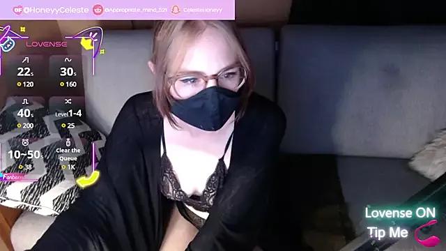 HoneyyCeleste from StripChat is Freechat