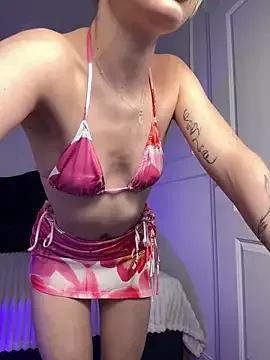 hoorny_blondie from StripChat