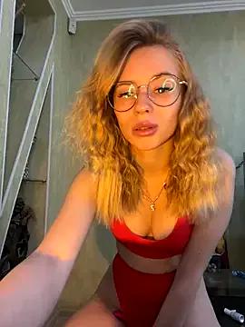 Horny_n_wet from StripChat is Freechat