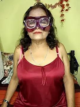 Hot-lumiya from StripChat is Freechat