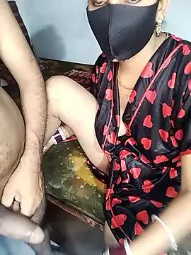 HOT-SUMAN-BABY from StripChat is Freechat