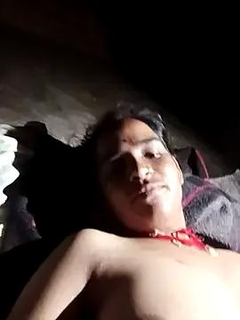 Hotpriyaxx from StripChat is Freechat