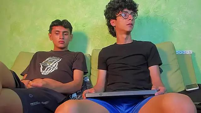 Hott_boyz11 from StripChat
