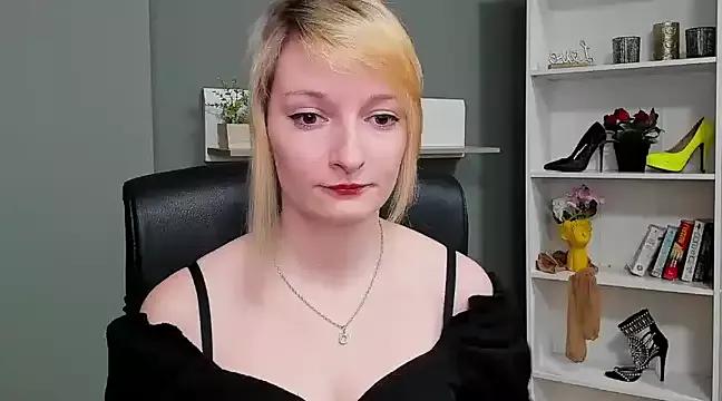 hottieBlair from StripChat