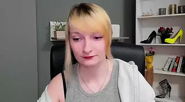 hottieBlair from StripChat