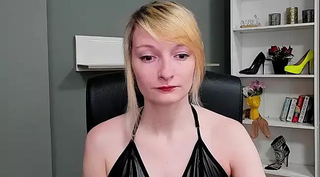 hottieBlair from StripChat