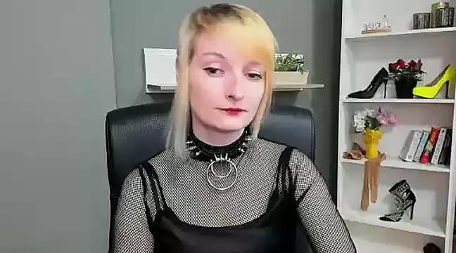hottieBlair from StripChat