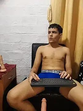 HotVersTwink98 from StripChat is Freechat