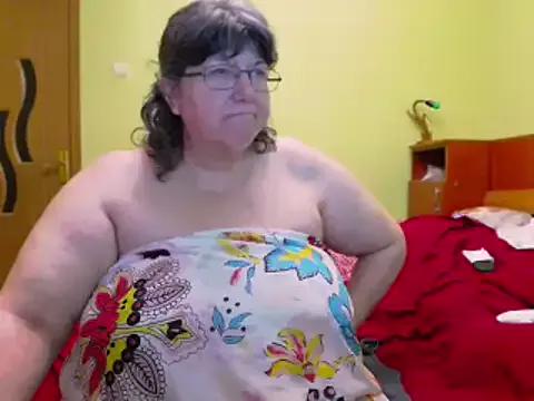 HugeTits from StripChat