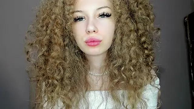 hurricane_of_love from StripChat