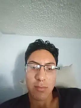 ianyoung18 from StripChat is Freechat