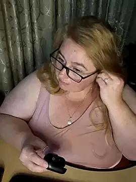Iceprincess2bad4u from StripChat is Freechat