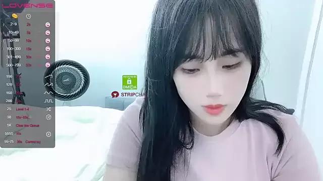iiiiin20 from StripChat