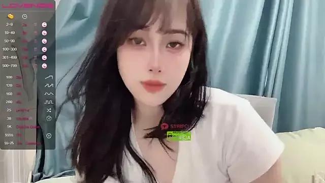 iiiiin20 from StripChat