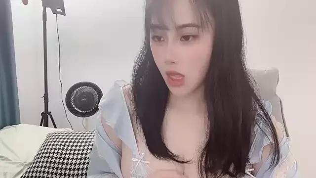iiiiin20 from StripChat