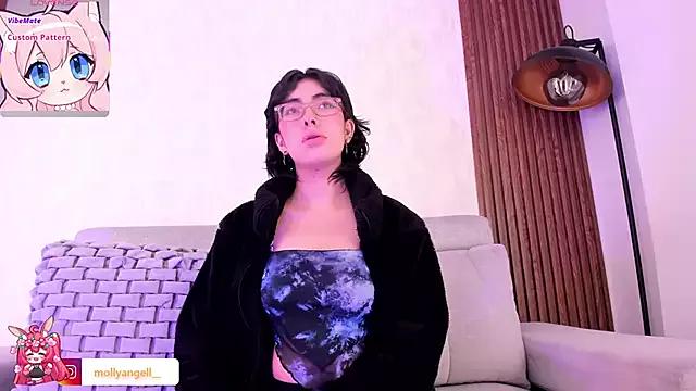 Im_Molly_Angel from StripChat