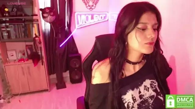 ImViolet from StripChat