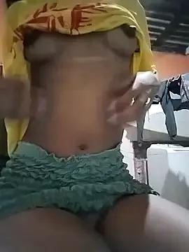 IndiaLuluzinha from StripChat is Freechat