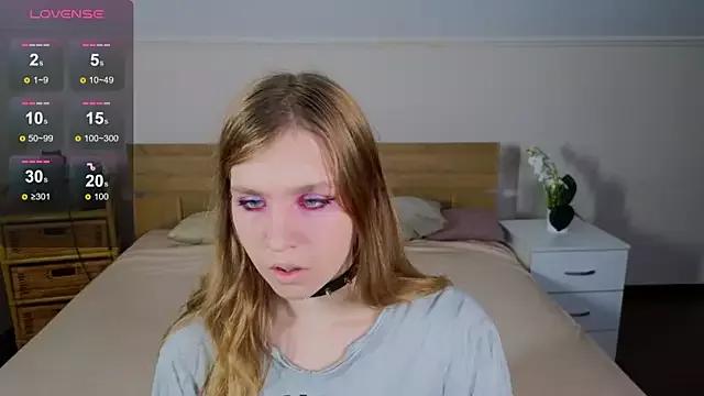 Checkout girls naked models with similar nickname. Cute sexy Free Models.