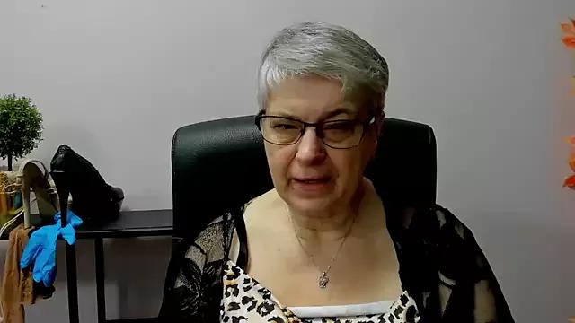 IrisDream from StripChat