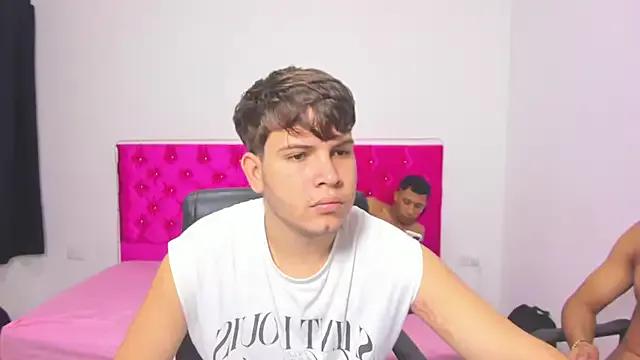 isaac_master77 from StripChat is Freechat