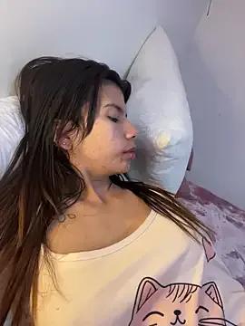 isabella__naugthy from StripChat is Freechat