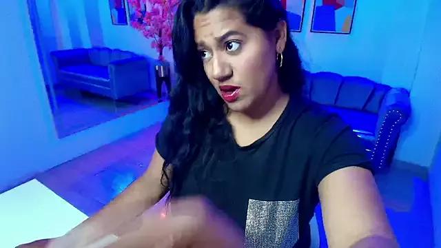 isabella_gomexx from StripChat is Freechat