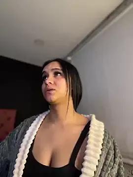 Isabella_LTS from StripChat is Freechat
