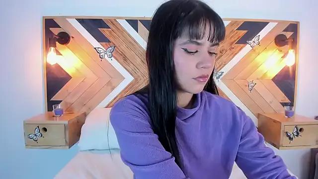 IsabellaMarynn from StripChat is Freechat