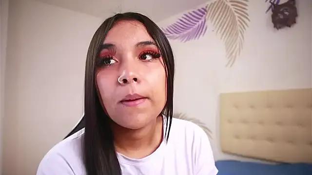 Isabelle_Lane from StripChat is Freechat