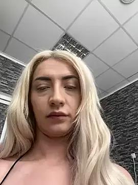 IsabellGliss from StripChat is Freechat