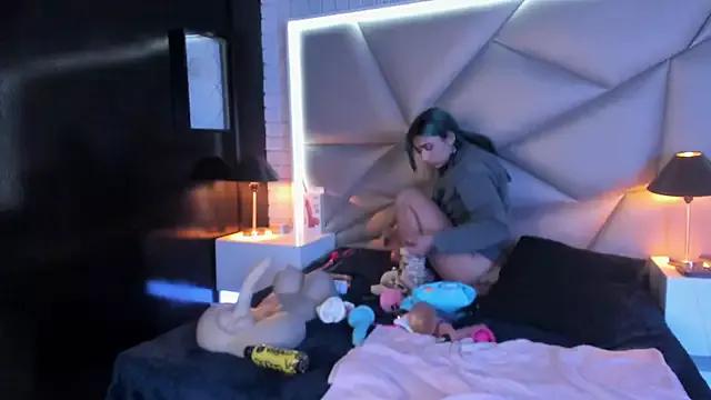 Checkout girls naked models with similar nickname. Cute sexy Free Models.