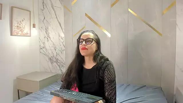 IsisNoir from StripChat is Freechat