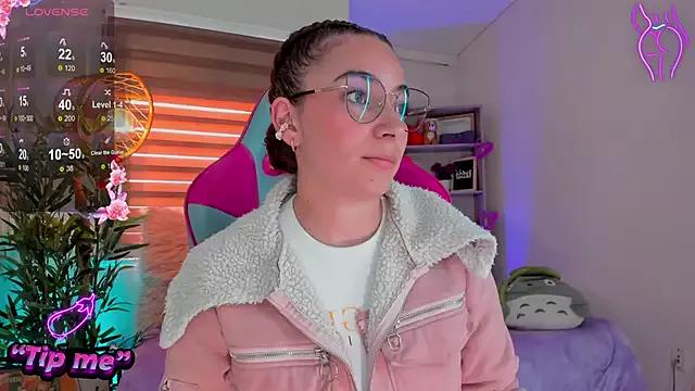 issa_monterrey from StripChat